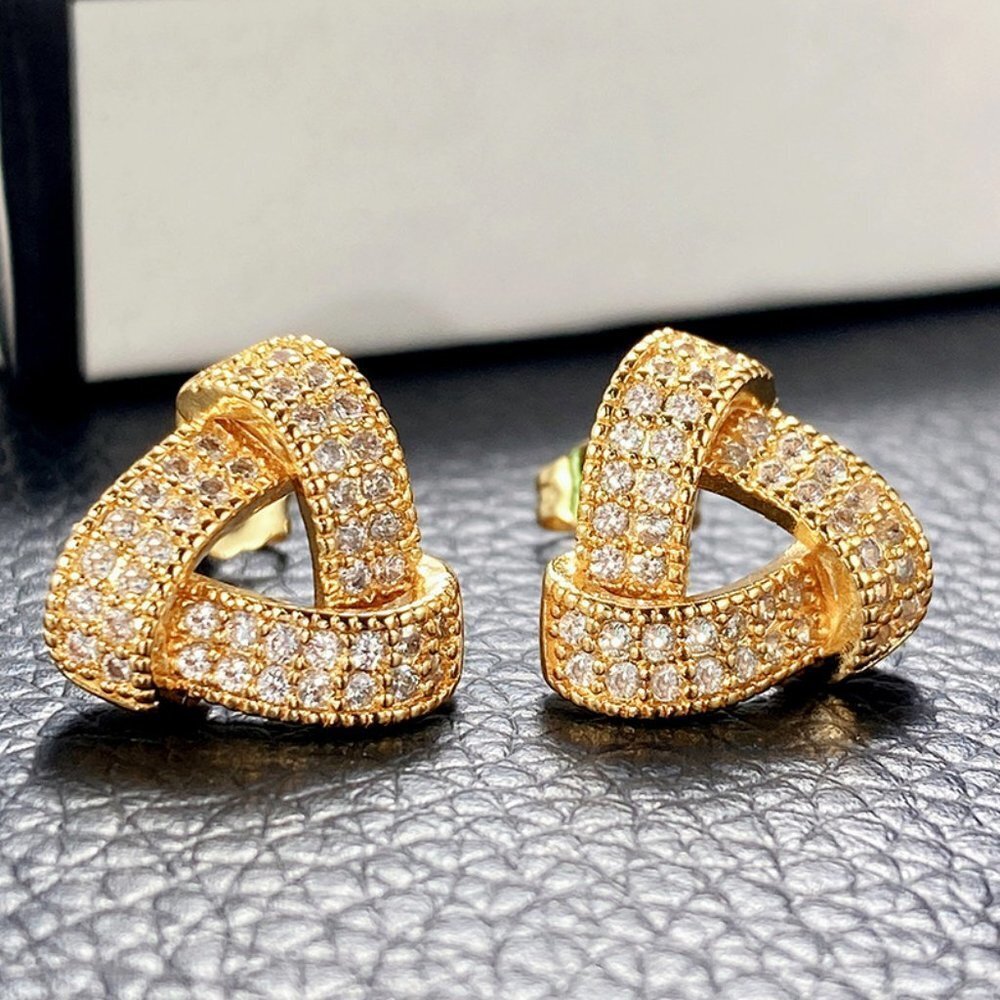 🔥 Shiny Flower Shape CZ Trendy Mini Stone Stud Earring for Women, HA4500